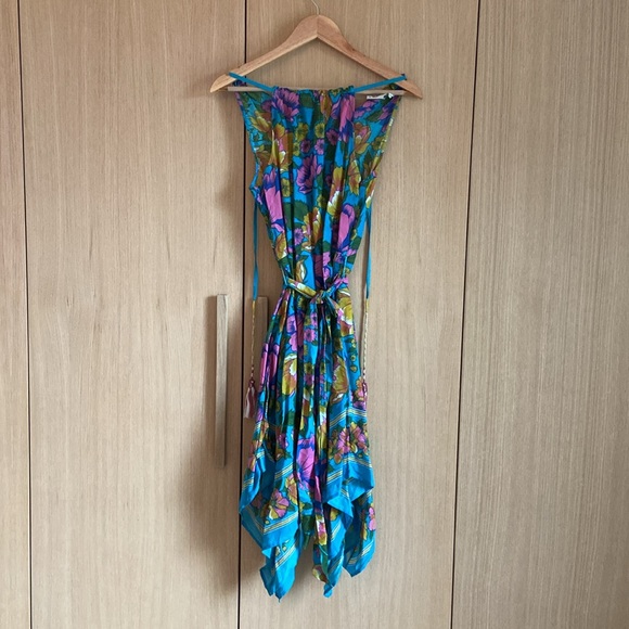 Vintage-style halter Anthro dress - Picture 2 of 9